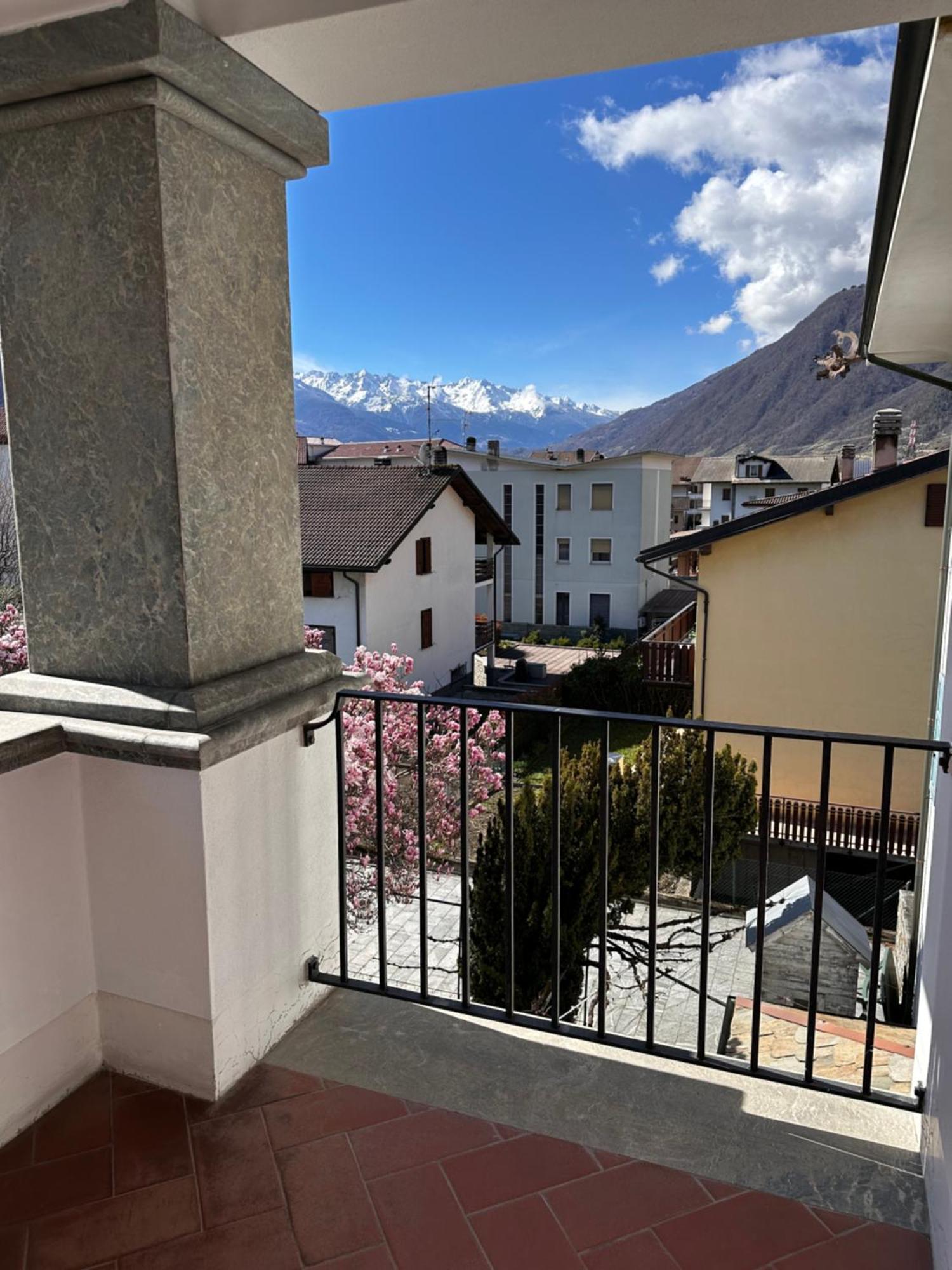 Ampio Appartamento Con Vista “Casa Magro” Tirano Buitenkant foto