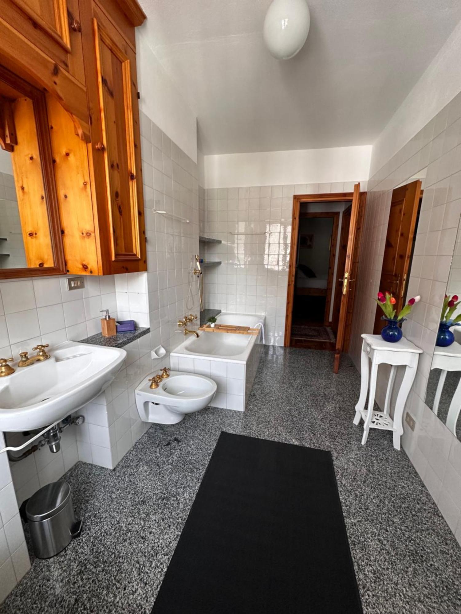 Ampio Appartamento Con Vista “Casa Magro” Tirano Buitenkant foto